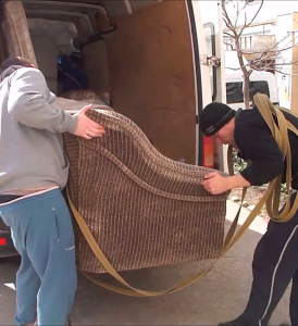 Перевозка дивана с грузчиками в Бресте