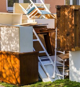 Вывоз мебели в выходной и праздничный день в Воложине